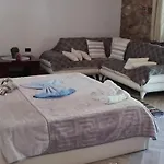 Bujtina Dodo Leskovik