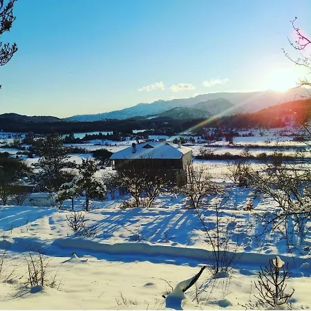 Bujtina Dodo * Leskovik