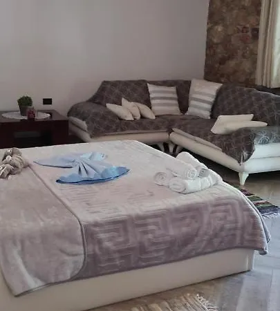 Bujtina Dodo Leskovik