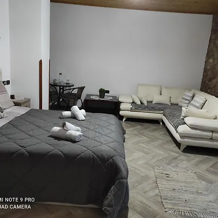Guest house Bujtina Dodo